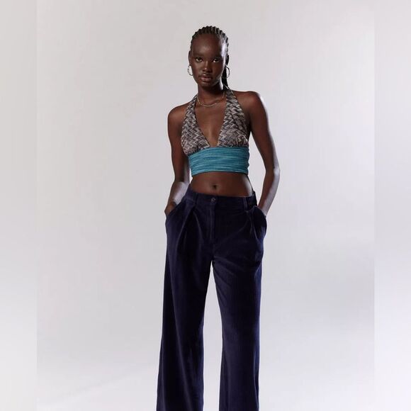 Silence + Noise Jersie Plunge Halter Top size XS nwt - Picture 2 of 7